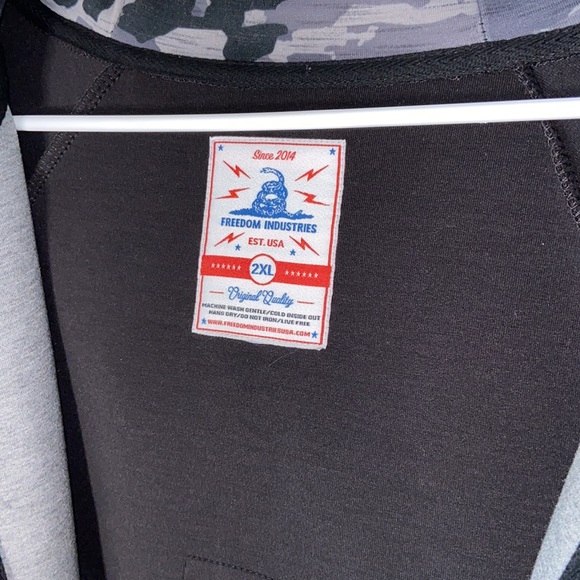 Jacket - Picture 3 of 5